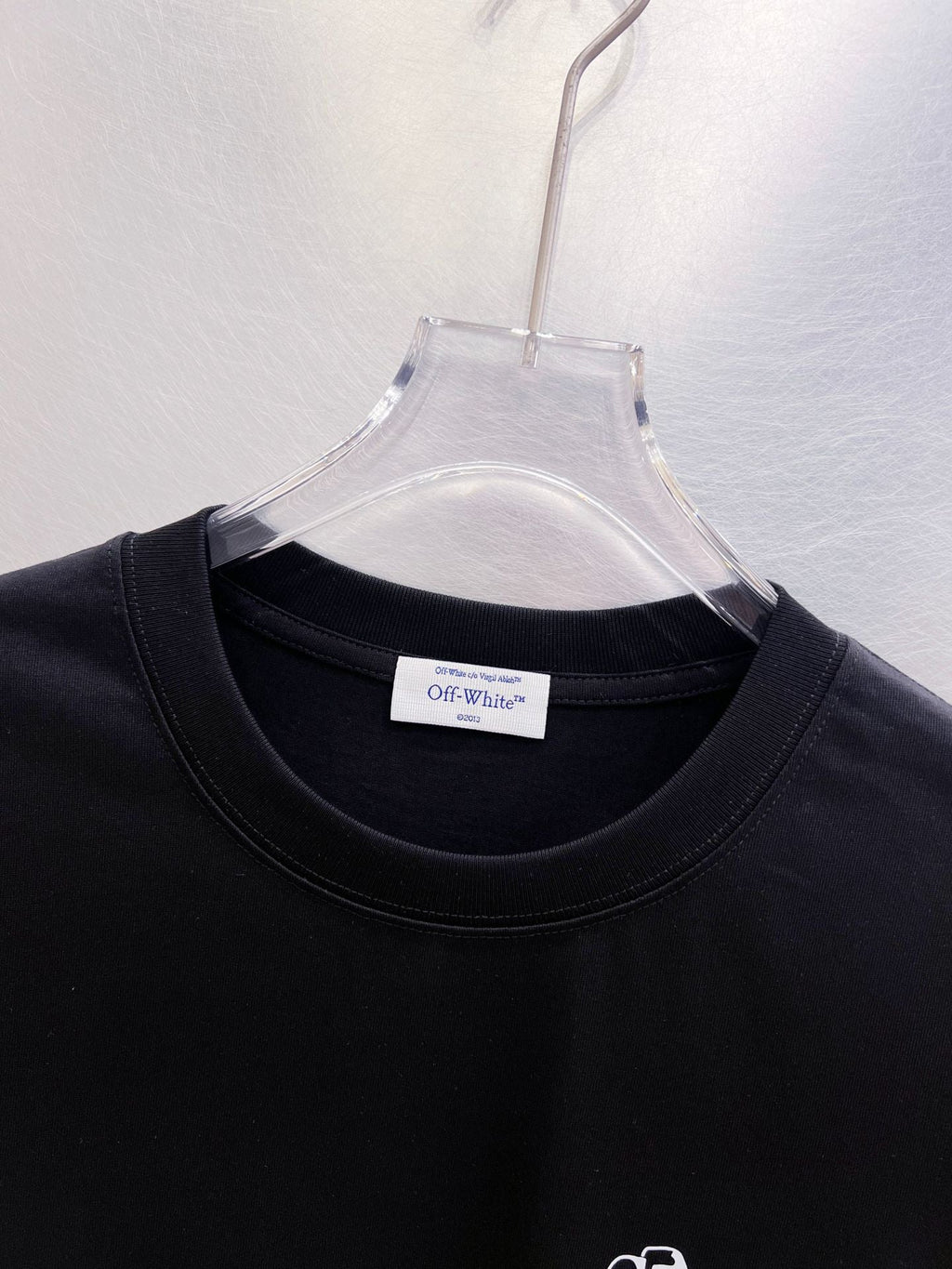 OFF-WHITE Arrow Print T-Shirts
